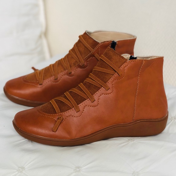 Fashion Ankle Bootie - Picture 2 of 7